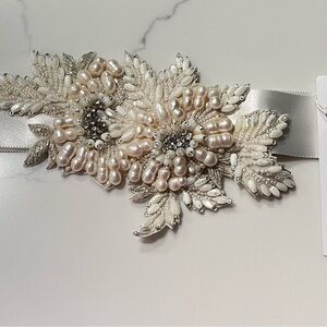 Pearl and Silver Floral Women's Belt